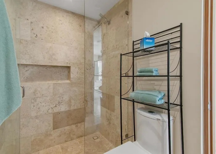Seas 2br 2 Min Walk To 7 Rooftop Pools Akumal
